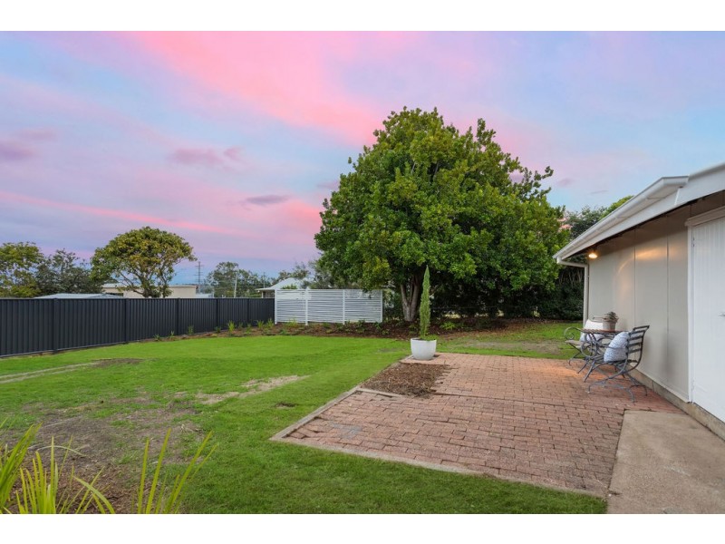 21 Lauriston Street, Eastern Heights QLD 4305