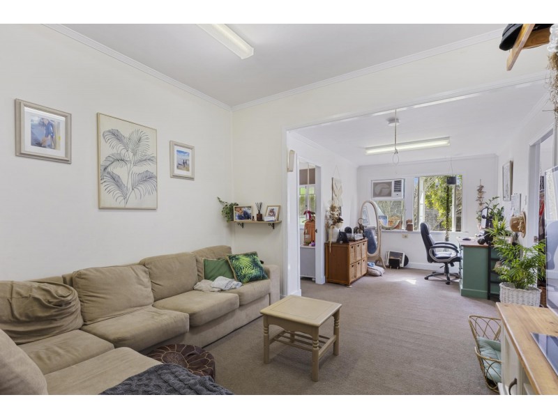 4 Lobley Street, Ipswich QLD 4305