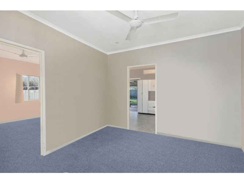 26 Vineyard Street, One Mile QLD 4305