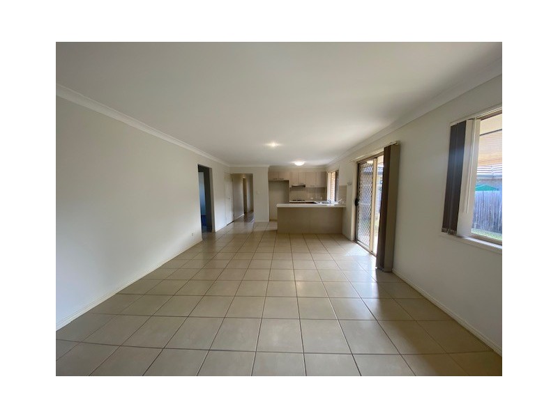 27 Denning St, Fernvale QLD 4306