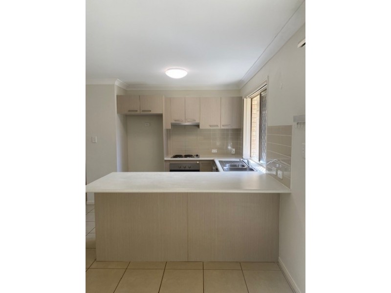 27 Denning St, Fernvale QLD 4306