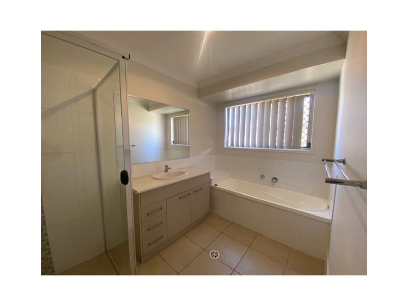 27 Denning St, Fernvale QLD 4306