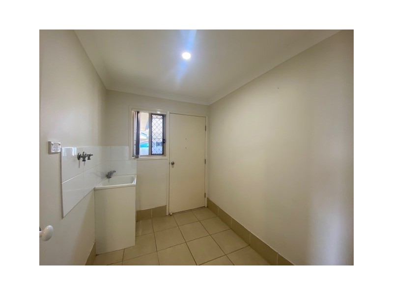 27 Denning St, Fernvale QLD 4306