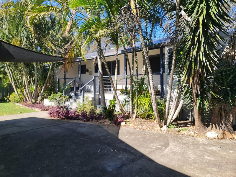 86 South Queensborough  Parade, Karalee QLD 4306