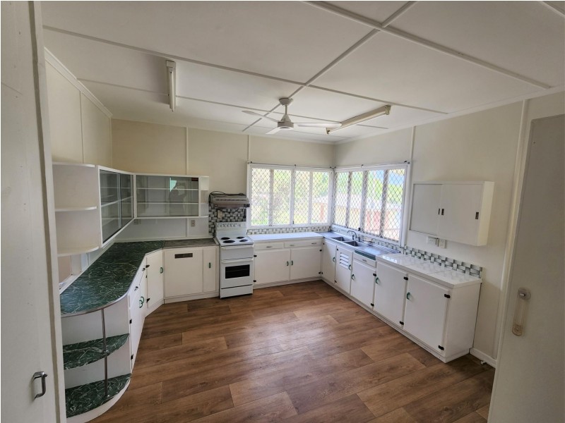 5 Churchill Street, Churchill QLD 4305