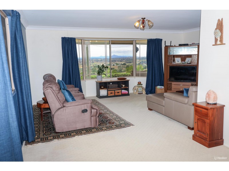 242 Voights Road, Glamorgan Vale QLD 4306