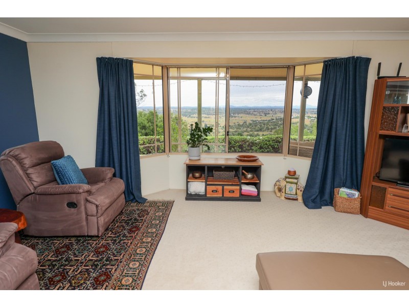 242 Voights Road, Glamorgan Vale QLD 4306