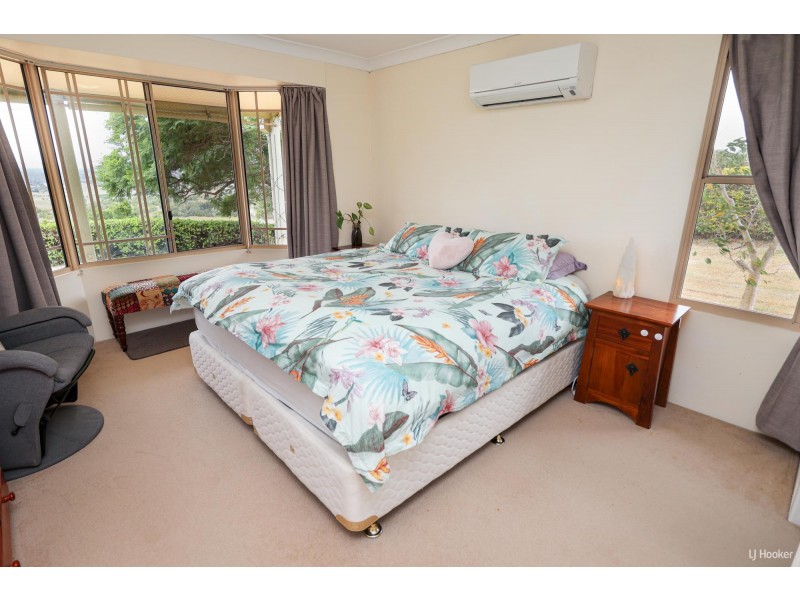 242 Voights Road, Glamorgan Vale QLD 4306