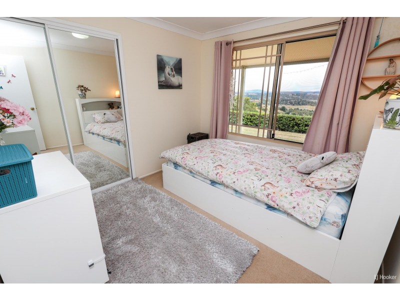 242 Voights Road, Glamorgan Vale QLD 4306