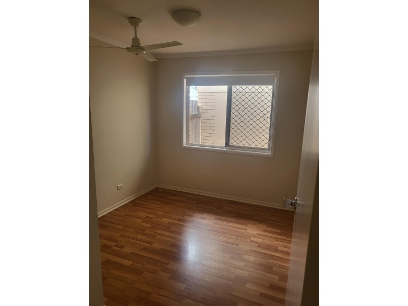 32 Springfield Crescent, Daisy Hill QLD 4127