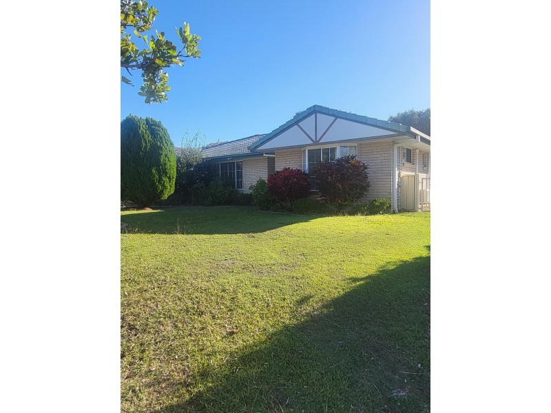 42 Boronia Avenue, Daisy Hill QLD 4127