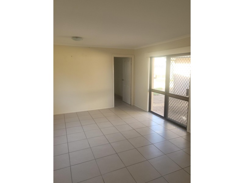 5 Sheridan Crescent, Shailer Park QLD 4128