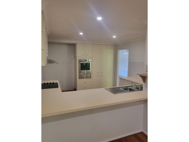 4 Francis Road, Shailer Park QLD 4128