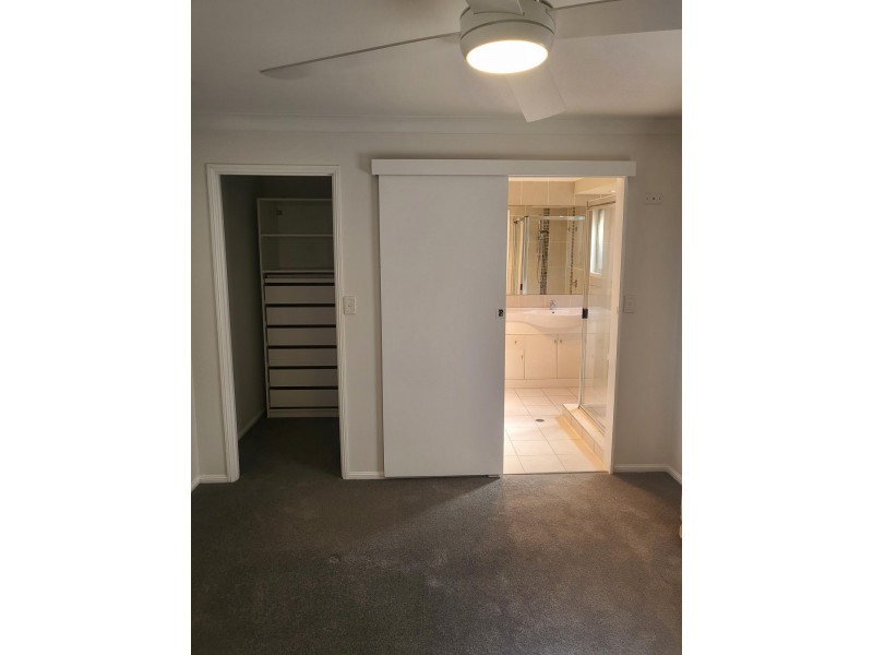 4 Francis Road, Shailer Park QLD 4128