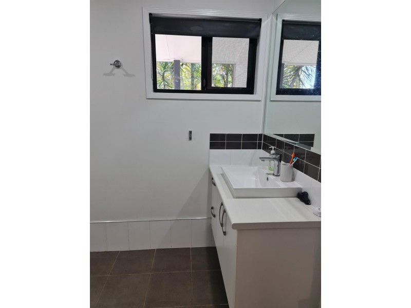 86 South Queensborough Parade, Karalee QLD 4306