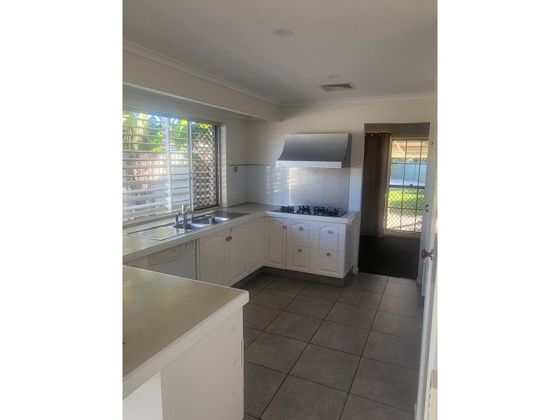16 Stormbridge Court, Daisy Hill QLD 4127