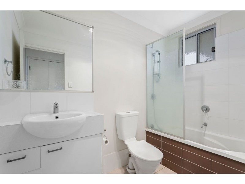 4/108 Cemetery Road, Raceview QLD 4305