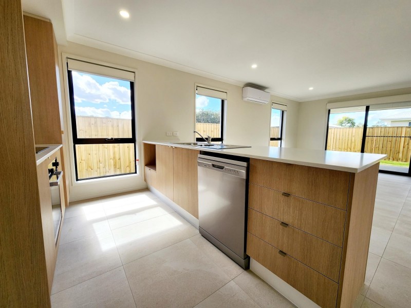 4 Wilfred Street, Walloon QLD 4306