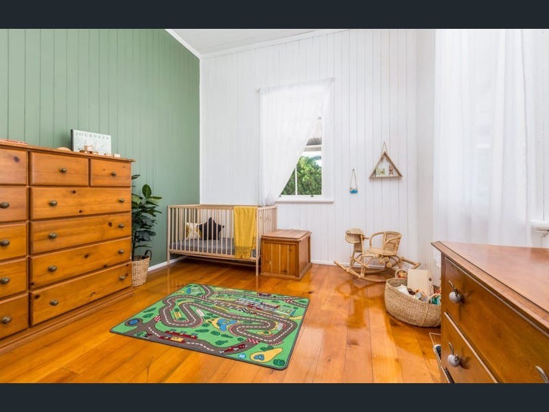 1 Law Street, Bundamba QLD 4304