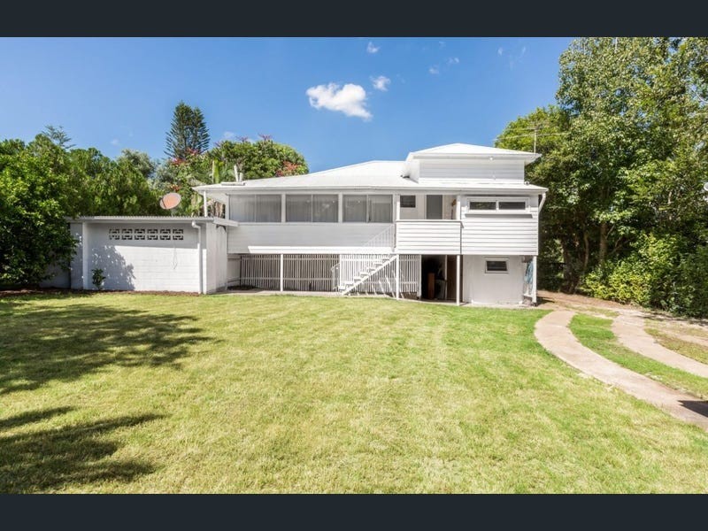 1 Law Street, Bundamba QLD 4304
