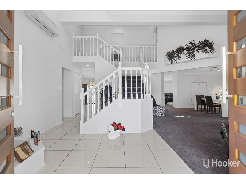 33 Bradfield Drive, Brassall QLD 4305