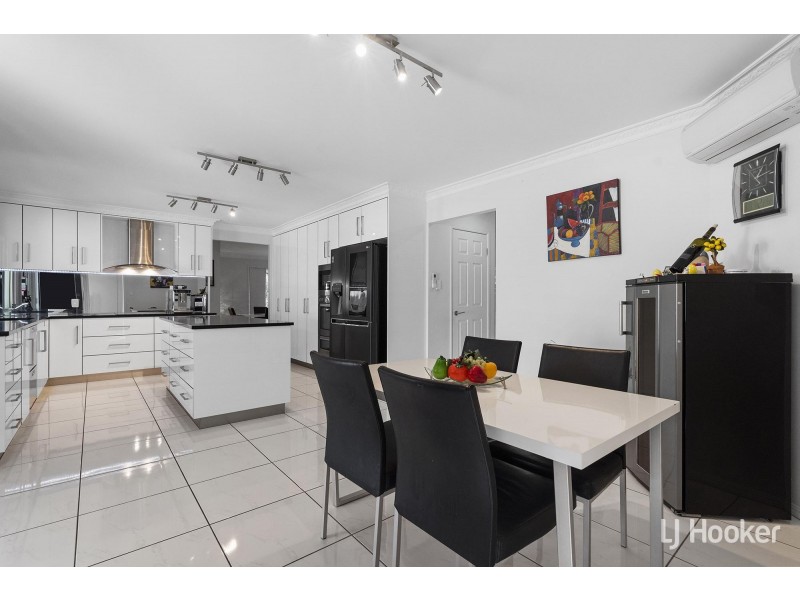 33 Bradfield Drive, Brassall QLD 4305