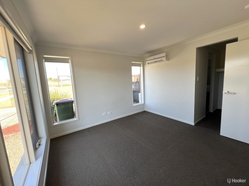 6 Abrahams Road, South Ripley QLD 4306