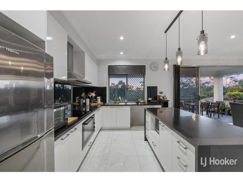 26 Stanton Cross Drive, Karalee QLD 4306