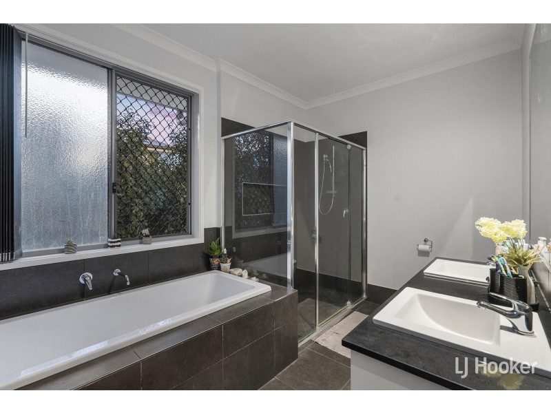 26 Stanton Cross Drive, Karalee QLD 4306