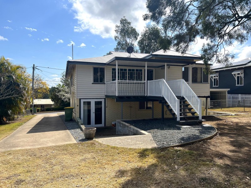 12 Hayne Street, Woodend QLD 4305