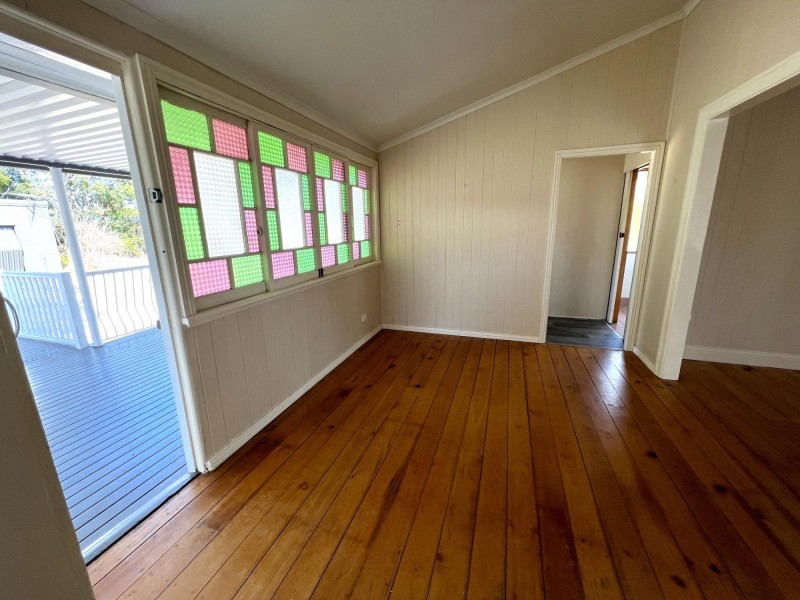 12 Hayne Street, Woodend QLD 4305