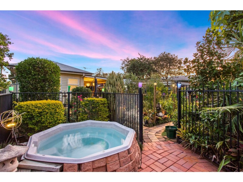 34 Rex Street, Eastern Heights QLD 4305