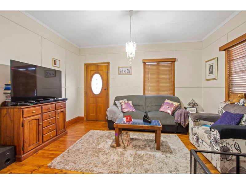 34 Rex Street, Eastern Heights QLD 4305