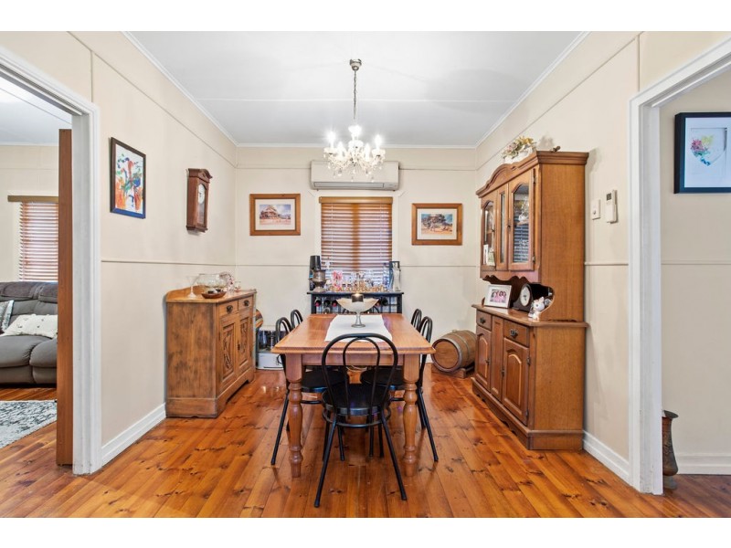 34 Rex Street, Eastern Heights QLD 4305