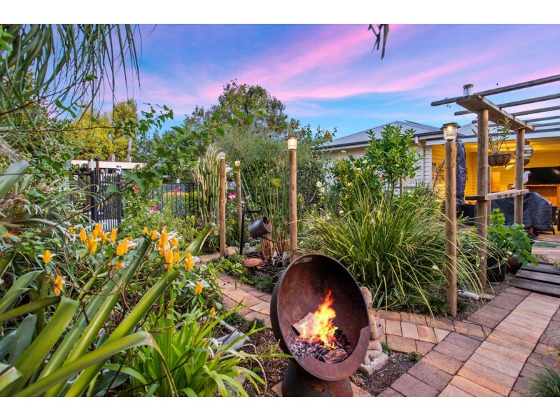 34 Rex Street, Eastern Heights QLD 4305