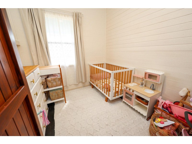 13 Don Street, Lowood QLD 4311