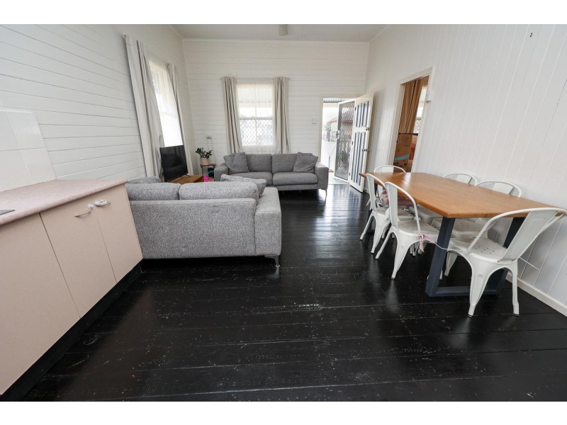 13 Don Street, Lowood QLD 4311