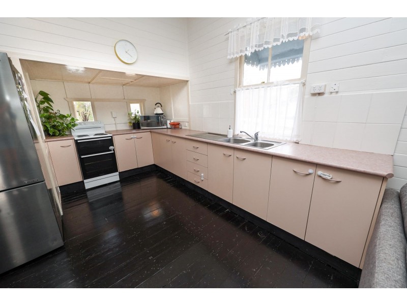 13 Don Street, Lowood QLD 4311