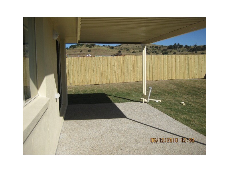 12 Peregrine Street, Lowood QLD 4311