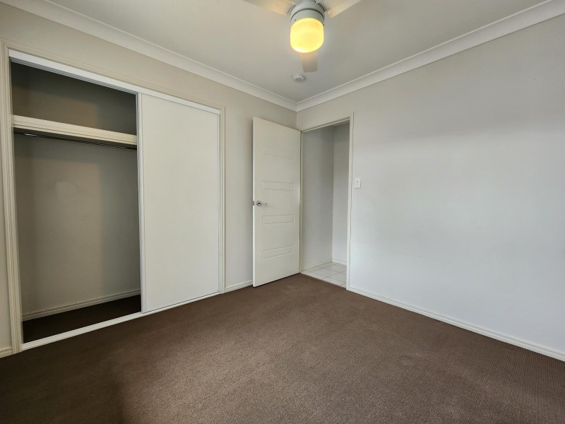 12 Peregrine Street, Lowood QLD 4311