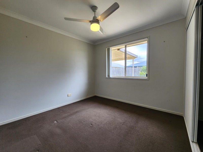 12 Peregrine Street, Lowood QLD 4311