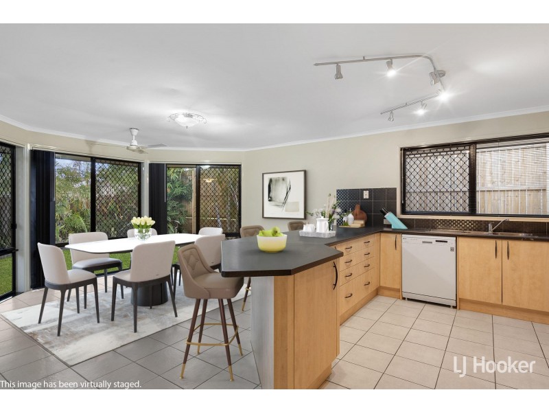 4 Sandhurst Place, Brassall QLD 4305