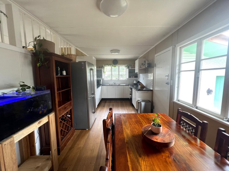 36A Dwyer Street, Silkstone QLD 4304