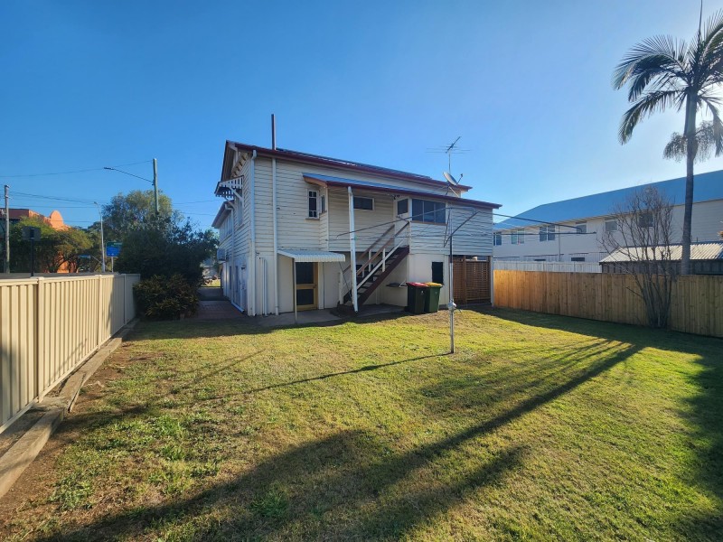 19 Roderick Street, Ipswich QLD 4305
