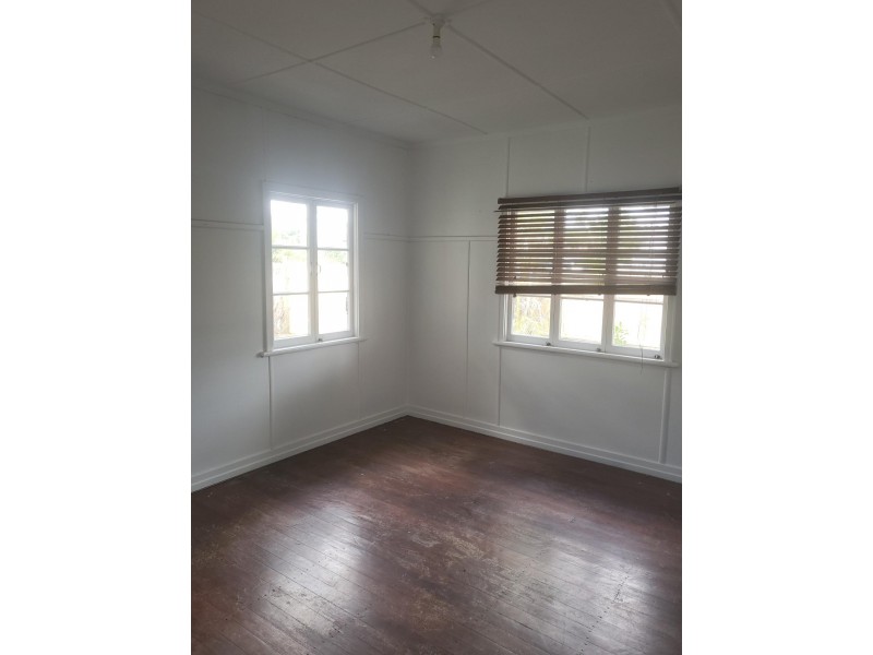 34 Blackall Street, East Ipswich QLD 4305