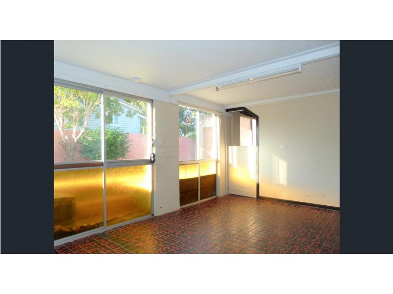 3 Pelican Street, North Ipswich QLD 4305