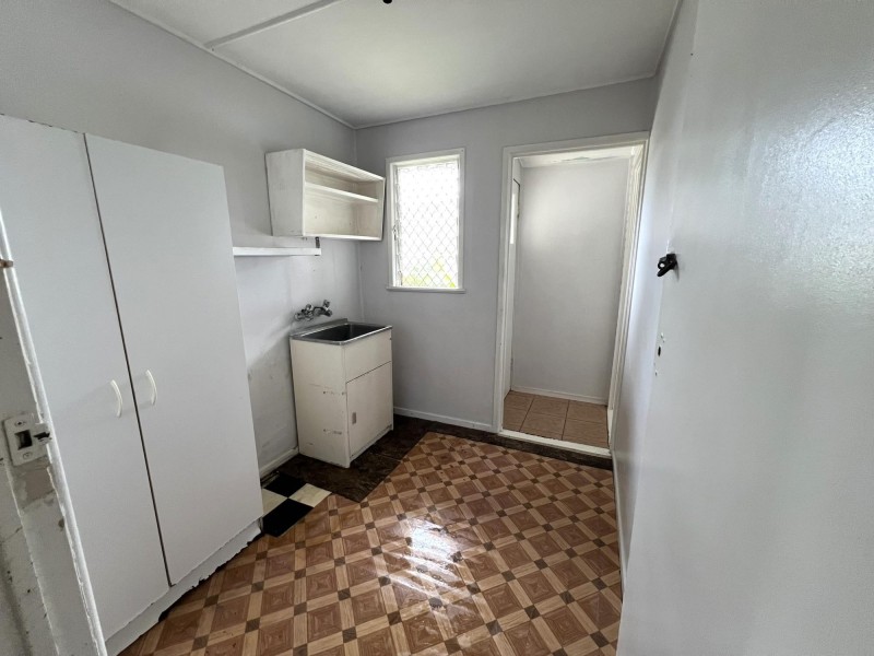 14 Heather Street, Silkstone QLD 4304