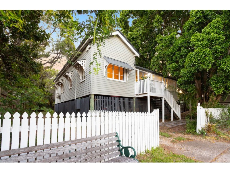 3 Glebe Road, Newtown QLD 4305
