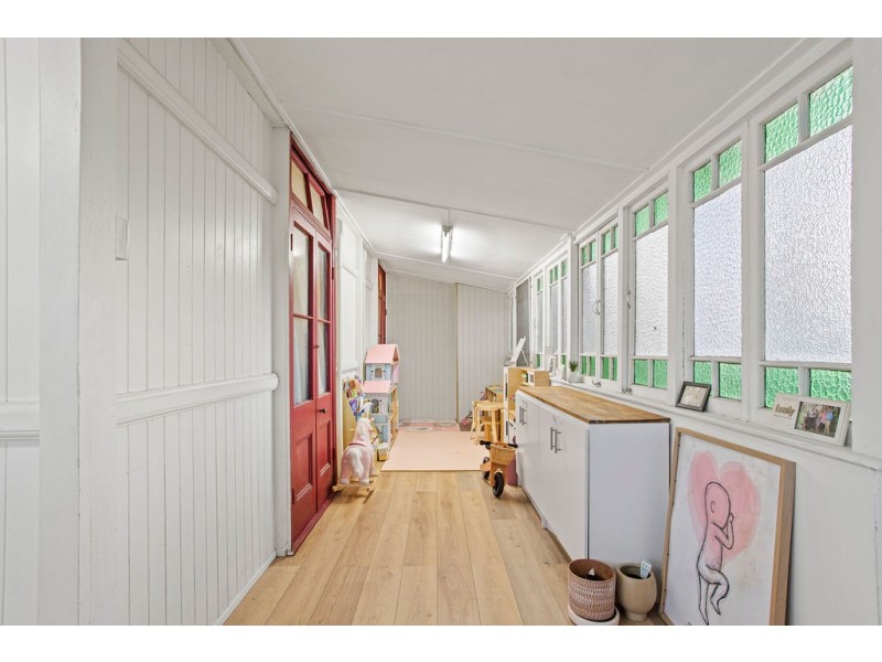 3 Glebe Road, Newtown QLD 4305