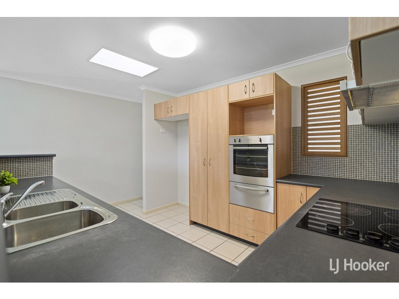 25 Mellor Place, Brassall QLD 4305